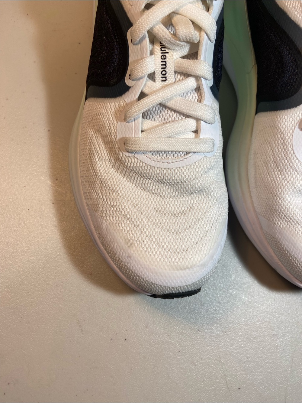 Lululemon Women’s Blissfeel 2 White Black Green Running Shoes SZ 10 - Picture 7 of 15